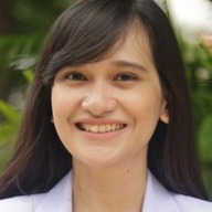 Ellyana T.