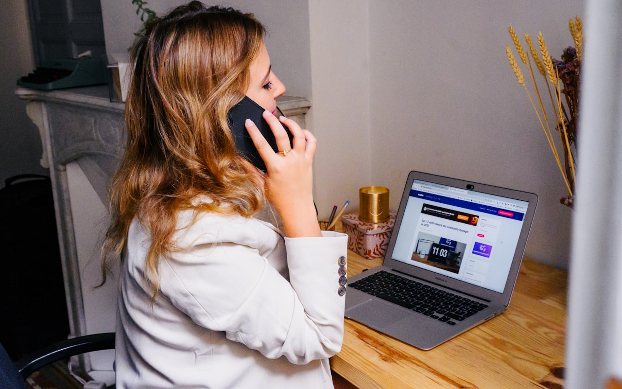 Insurance agent answering and booking a quote appointment